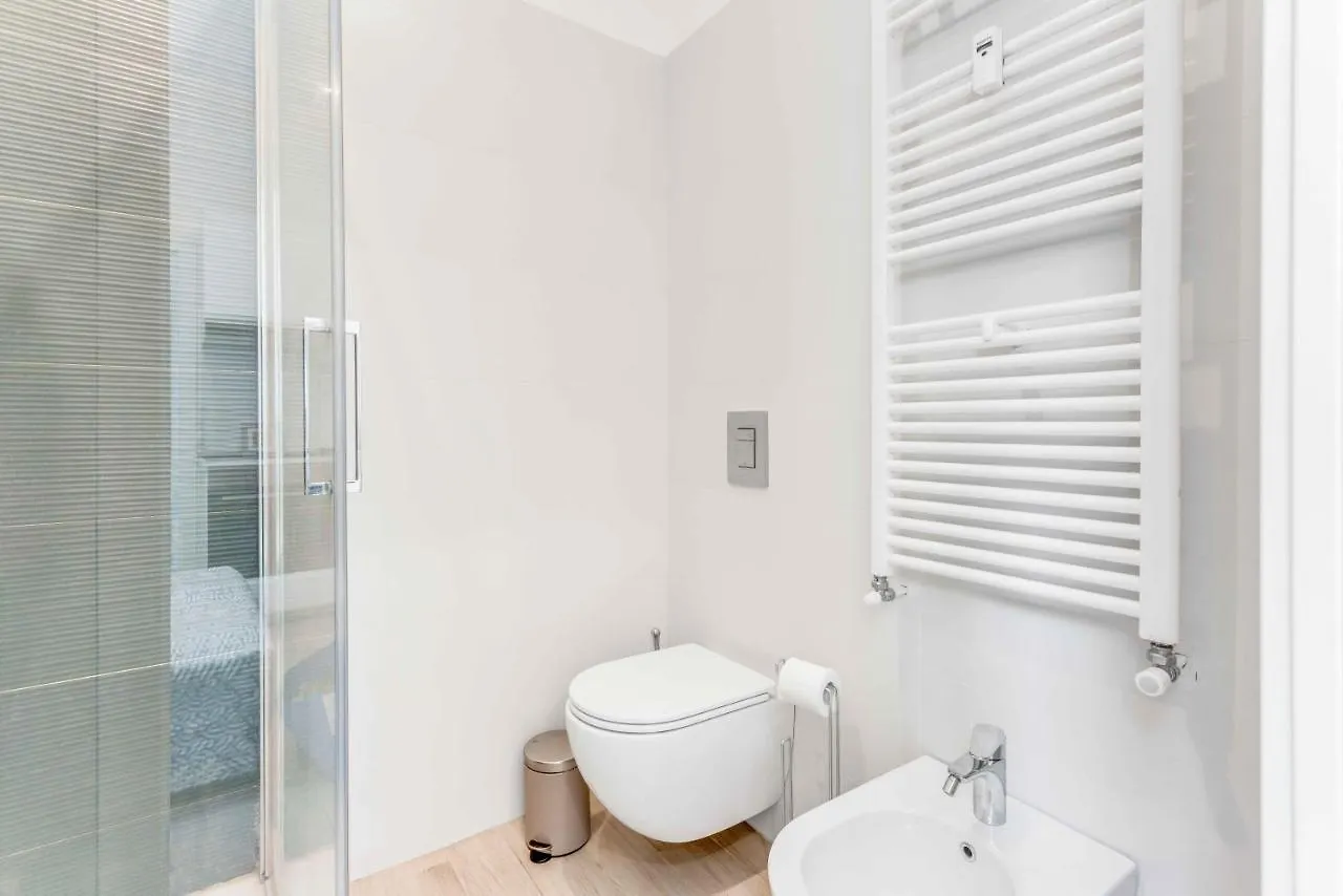 Apartment Ven93 -Loreto - Duomo- Wifi - Modern - Central Milan Italy